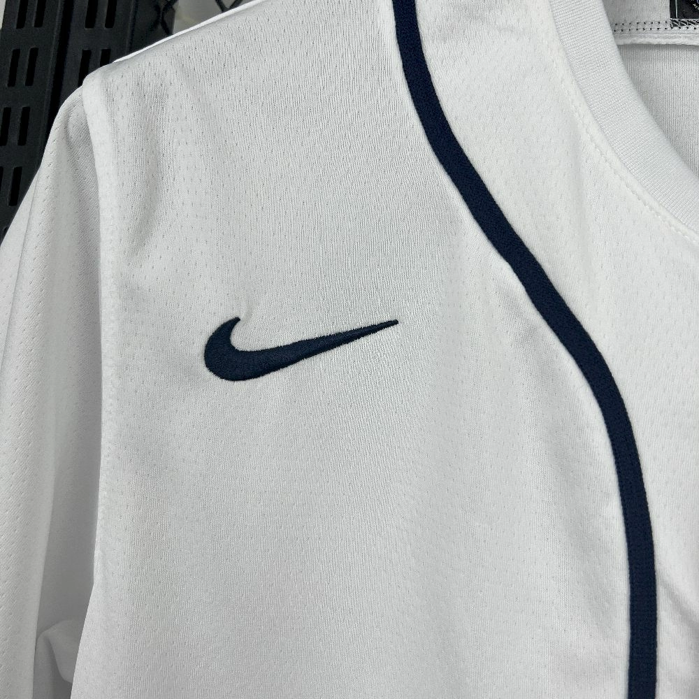 2025/26 باريس سان جيرمان باريس سان جيرمان الأمريكي 2025/26 قميص أبيض