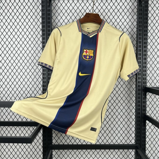 قميص برشلونة الخاص لموسم 2025/26