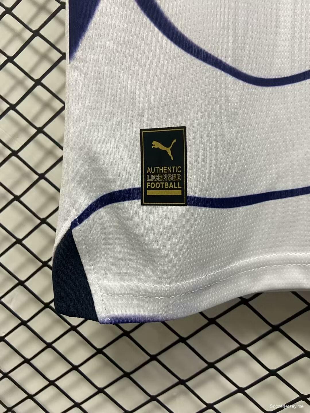 24/25 قميص أبيض خارجي لمانشستر سيتي 24/25
