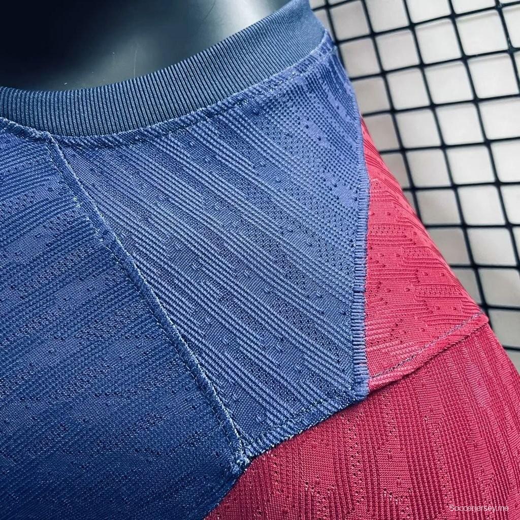 إصدار اللاعب 24/25 قميص الذكرى 125 لميلاد برشلونة على أرضه
