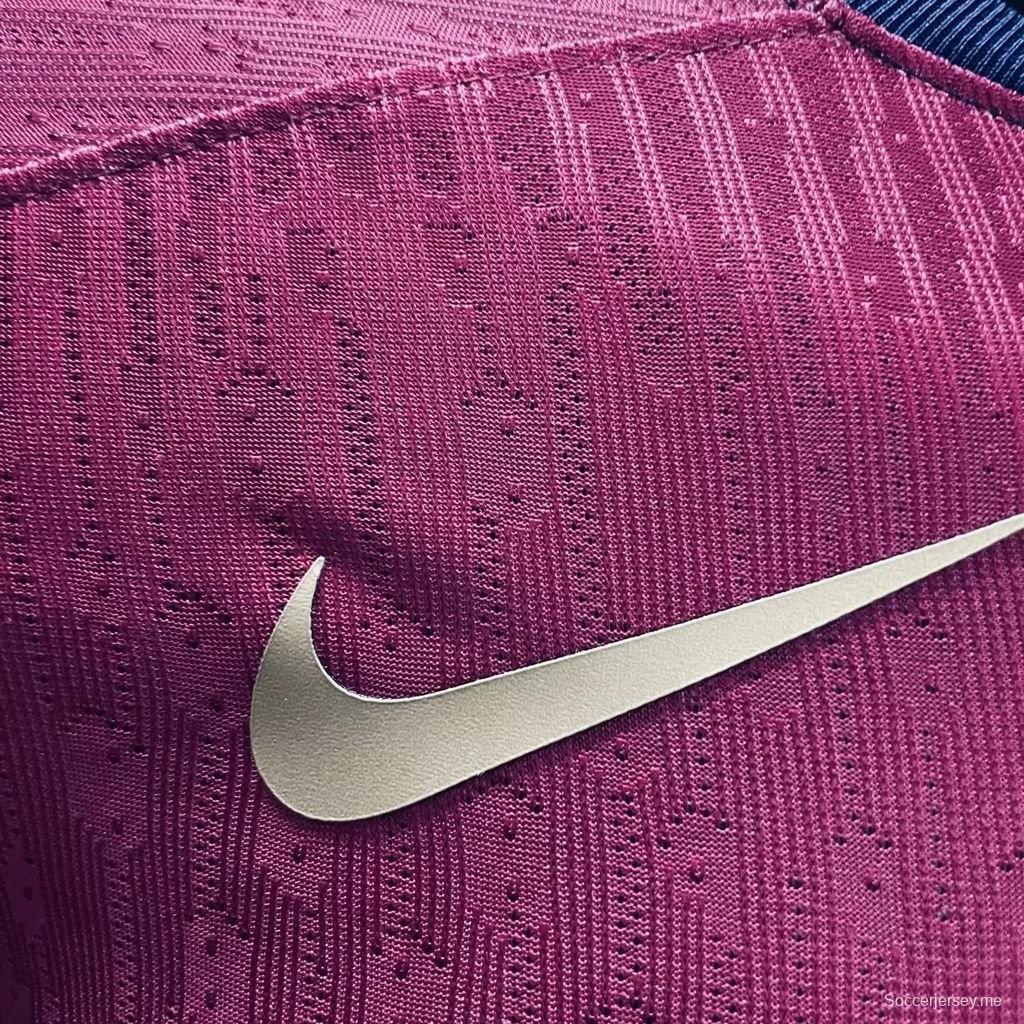 إصدار اللاعب 24/25 قميص الذكرى 125 لميلاد برشلونة على أرضه
