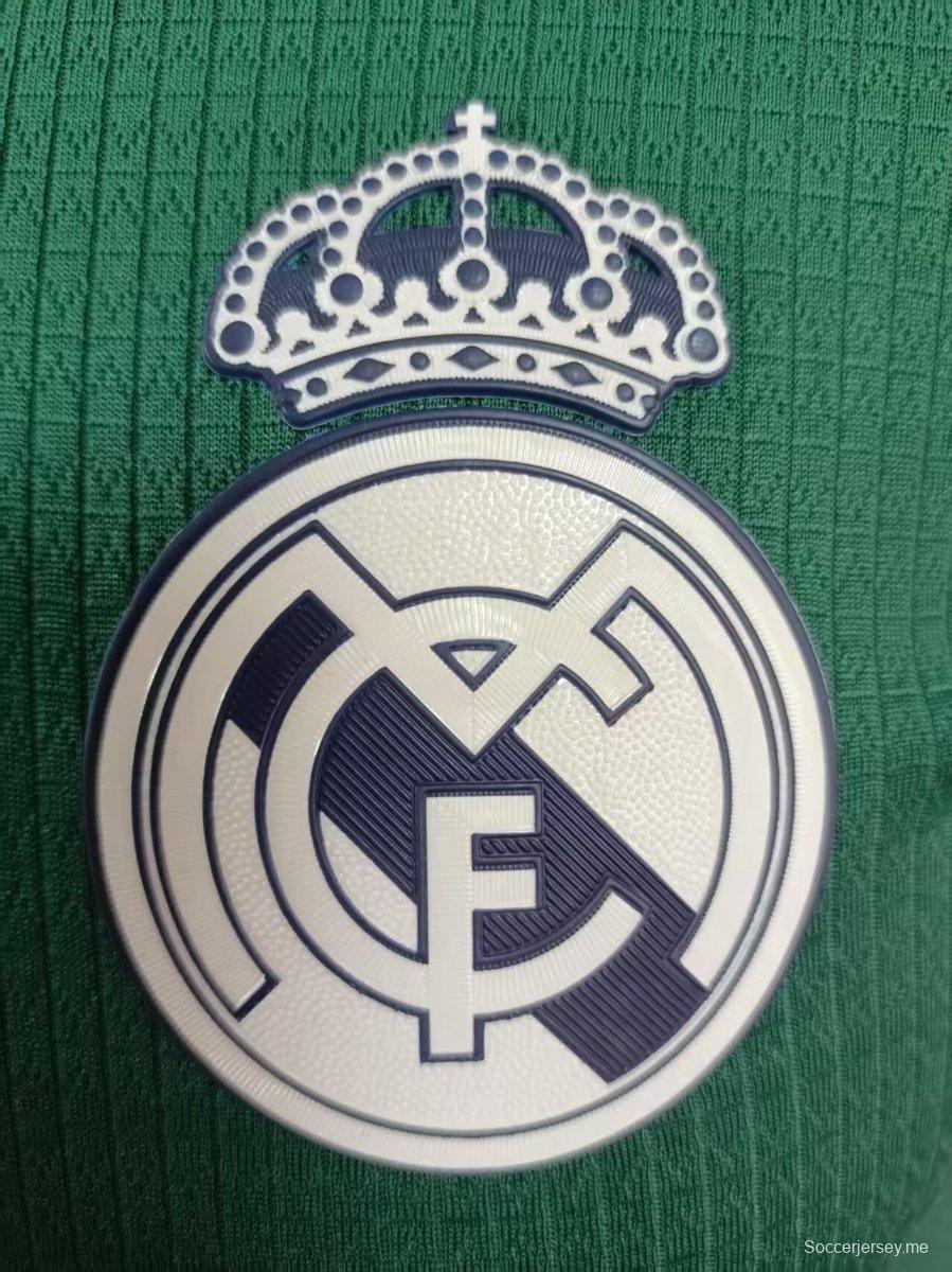 إصدار اللاعب 24/25 قميص بولو أخضر ريال مدريد 24/25
