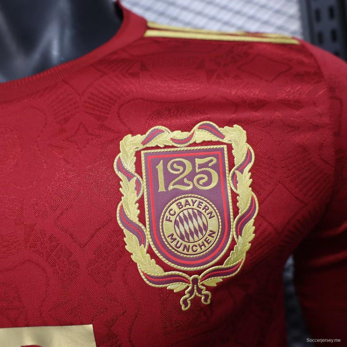 نسخة اللاعب 24/25 قميص بأكمام طويلة الأكمام بمناسبة الذكرى 125 لتأسيس بايرن ميونيخ