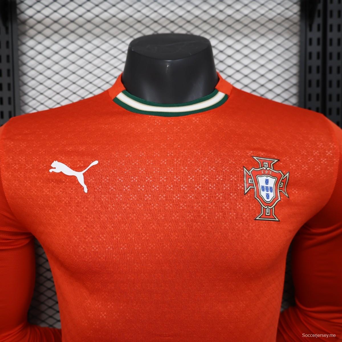 نسخة اللاعب 2024 قميص بأكمام طويلة الأكمام للبرتغال على أرضه