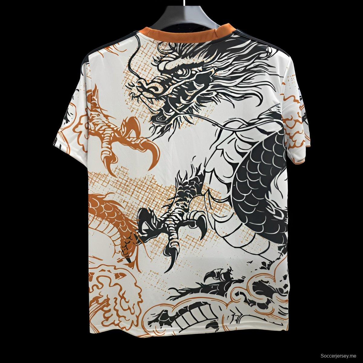 25/26 قميص ريال مدريد أبيض بتصميم تنين 25/26