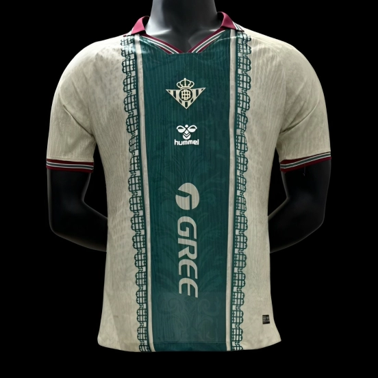 نسخة اللاعب 25/26 قميص ريال بيتيس أبيض بخطوط خضراء مخططة باللون الأخضر