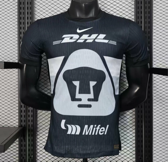 إصدار اللاعب 25/26 قميص بوماس UNAM الأسود 25/26