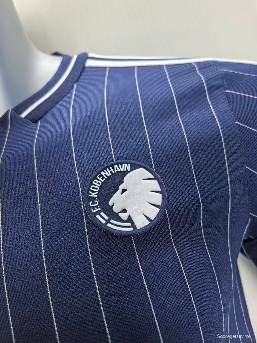 نسخة اللاعب 25/26 قميص أيقونات كوبنهاجن الكحلي من أيقونات تيراس البحرية