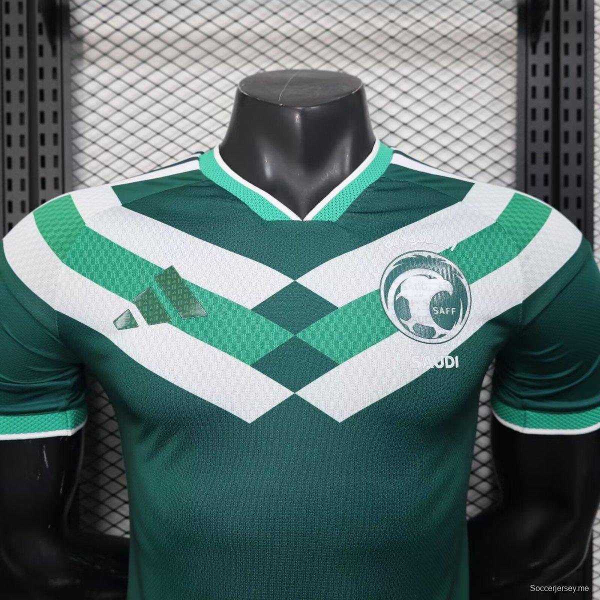 إصدار اللاعب 2026 قميص المملكة العربية السعودية الأخضر قبل المباراة 2026