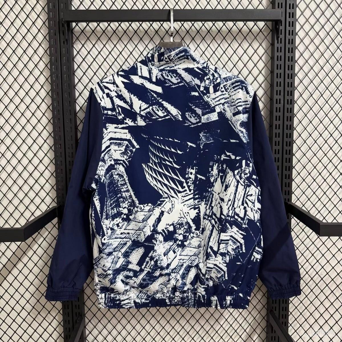 25/26 بايرن ميونيخ أزرق داكن مع نمط جرافيتي أبيض مجرد سحاب كامل واقي من الرياح