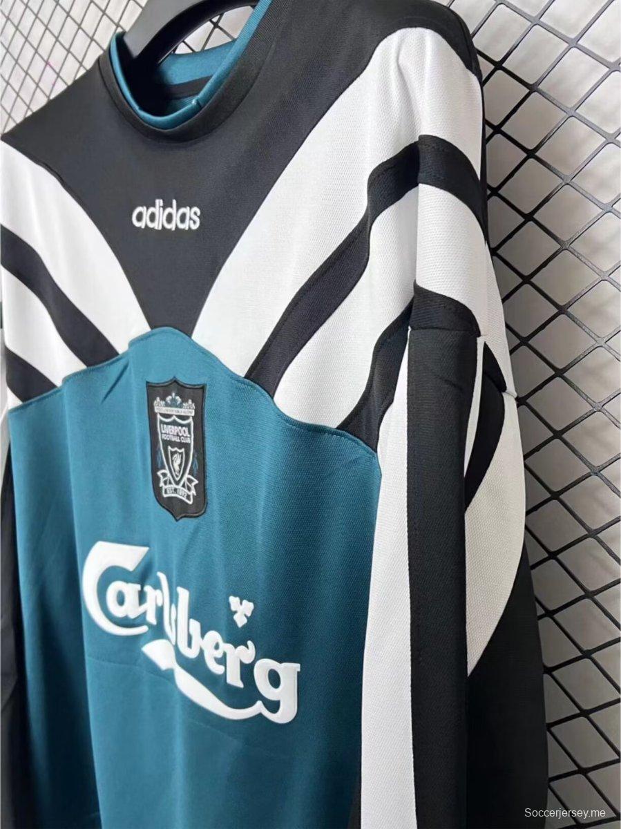 سترة بقلنسوة خضراء من ليفربول موديل 95/96