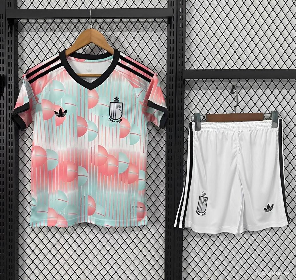 قميص منتخب بلجيكا للعب خارج أرضه في كأس العالم 2026