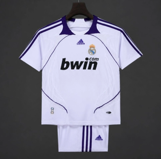 قميص ريال مدريد الرئيسي للأطفال طراز 2007/08 باللونين الأبيض والأرجواني